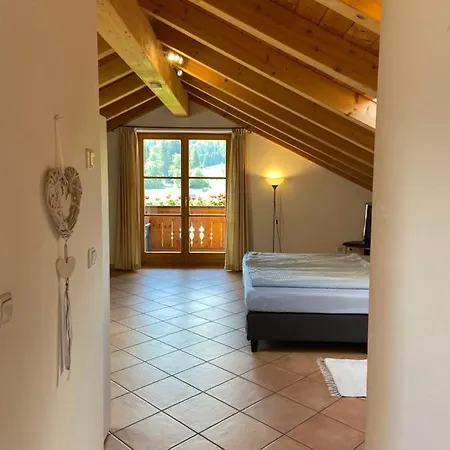 Apartment Bergblick Fuer 10 Personen Unterammergau